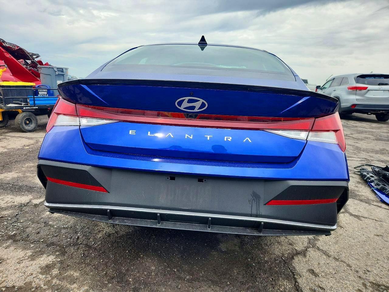 2025 Hyundai Elantra Sel Sport - Фото 6