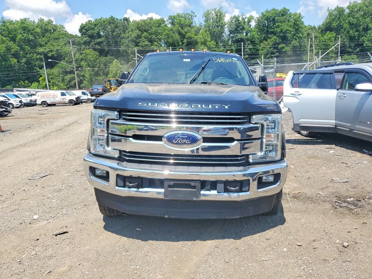 2017 Ford F250 Super Duty - Фото 5