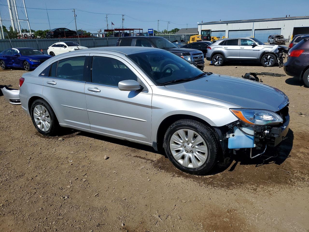 2011 Chrysler 200 Lx - Image 4