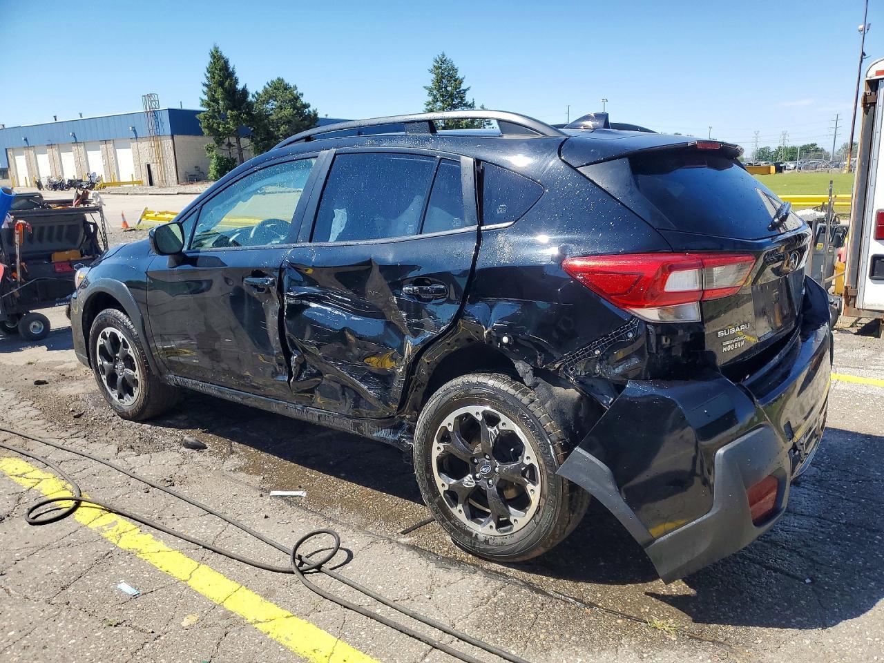 2023 Subaru Crosstrek Premium - Image 2