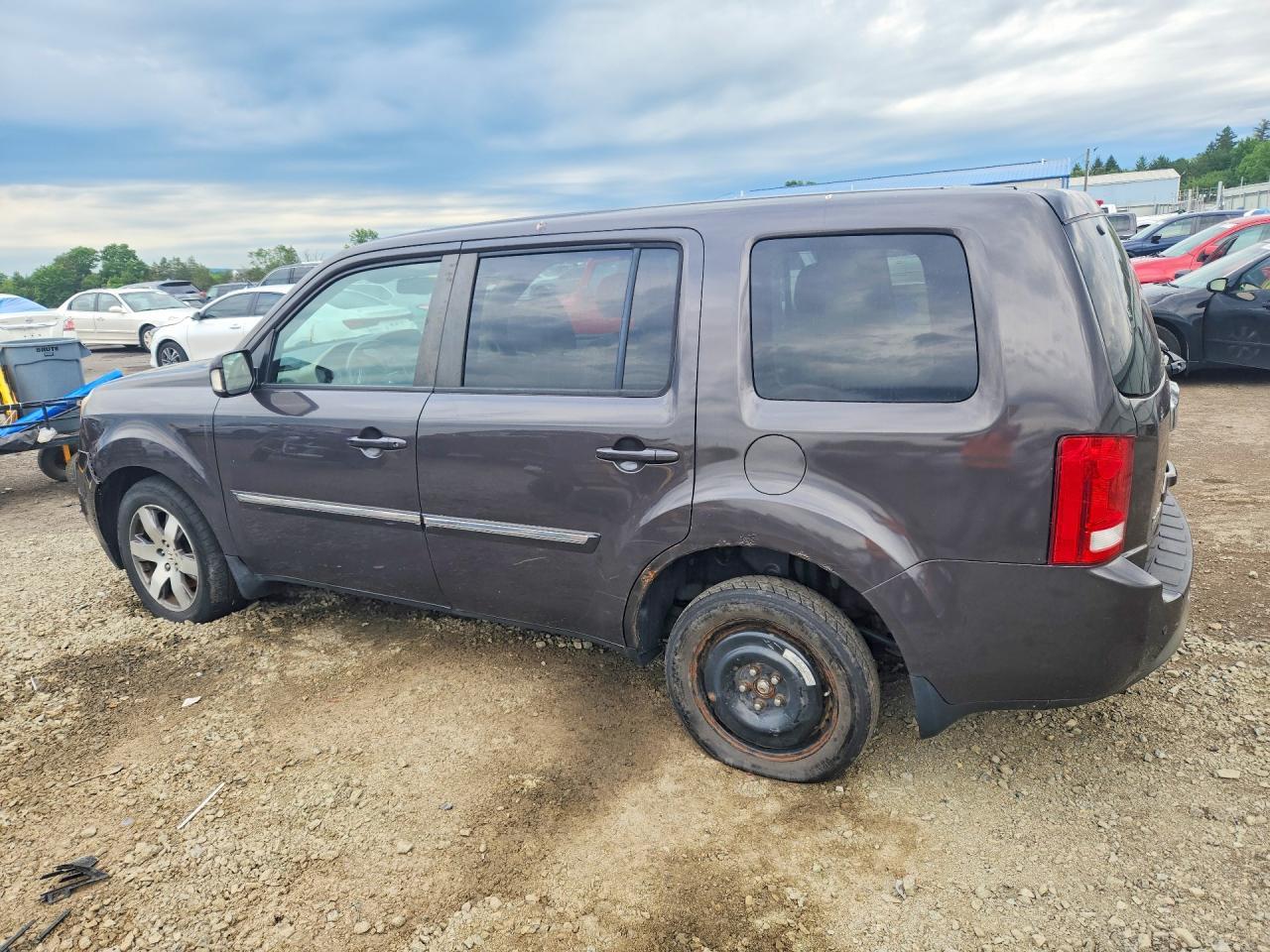 2015 Honda Pilot - Image 2