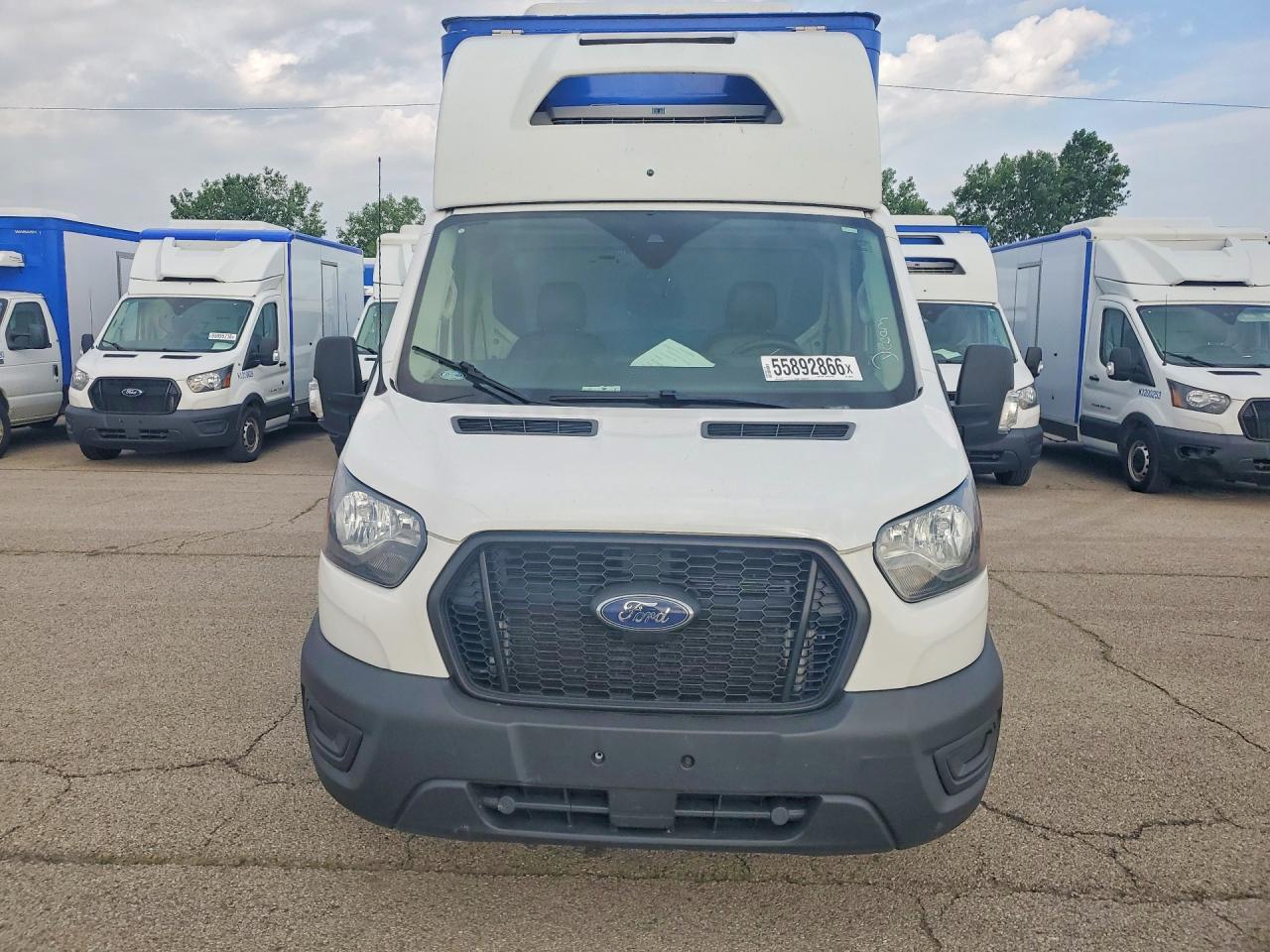 2023 Ford Transit Delivery Truck - Image 5