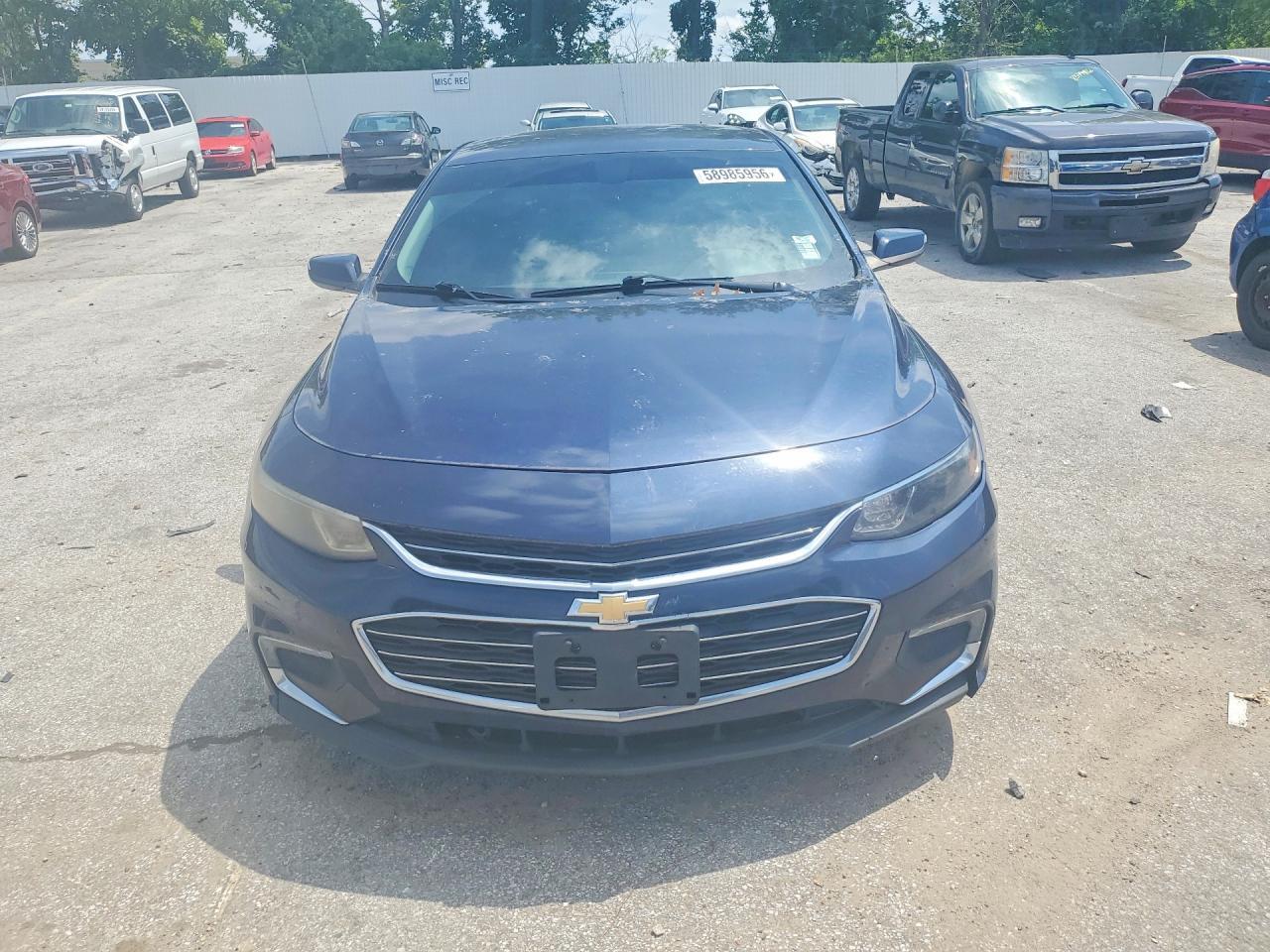2016 Chevrolet Malibu - Image 5