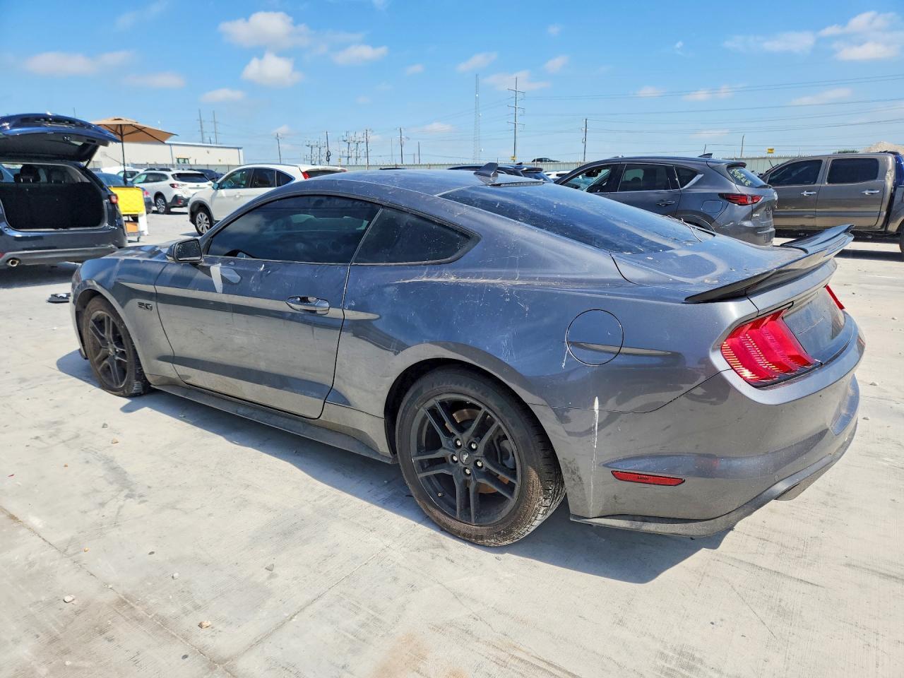 2022 Ford Mustang Gt - Фото 2