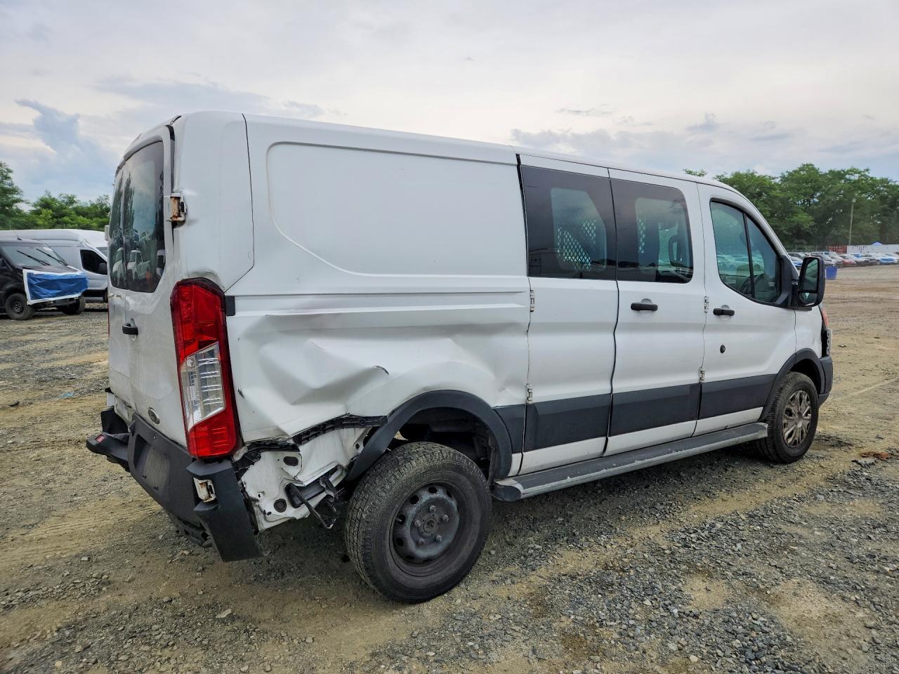 2019 Ford Transit T-250 - Image 3