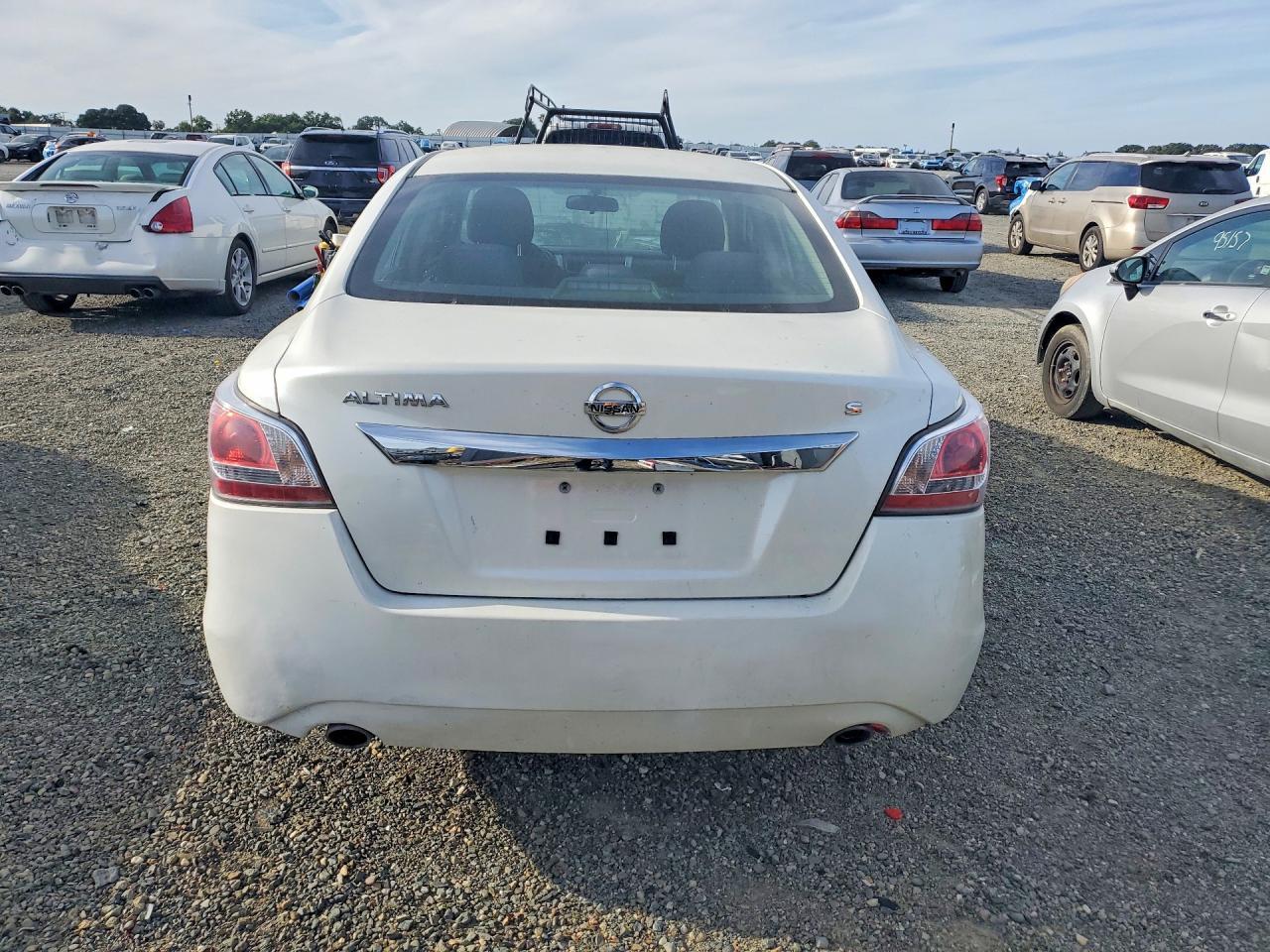 2015 Nissan Altima 2.5 S - Фото 6
