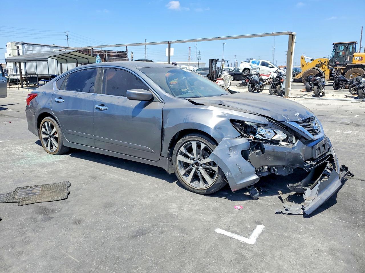 2016 Nissan Altima 2.5 Sr - Image 4