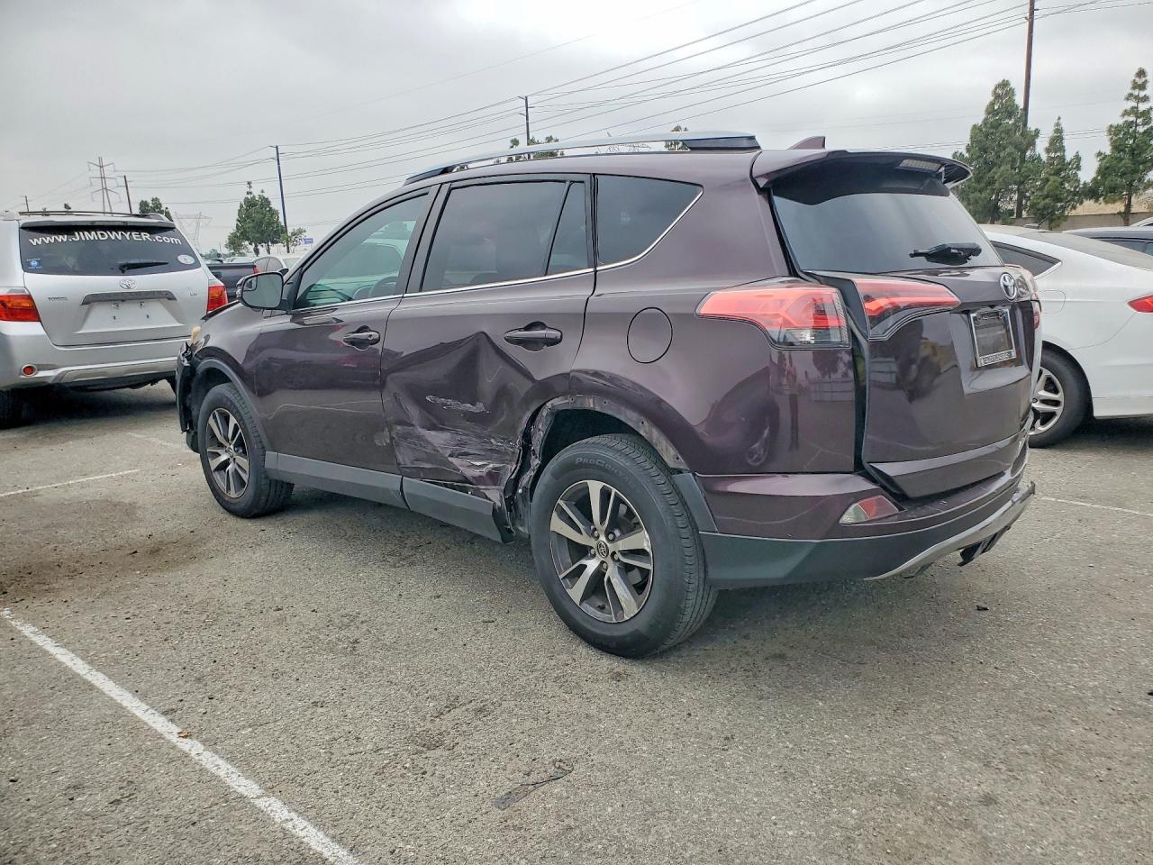 2017 Toyota Rav4 Xle - Image 2