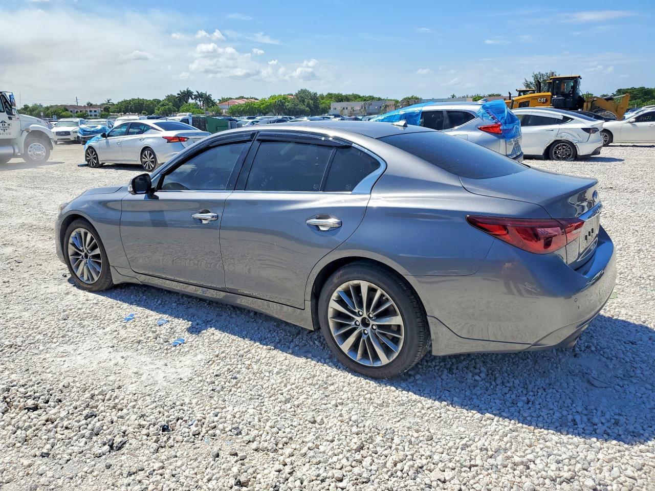 2022 Infiniti Q50 Luxe - Фото 2