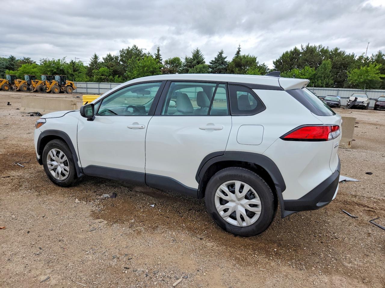 2025 Toyota Corolla Cross L - Фото 2