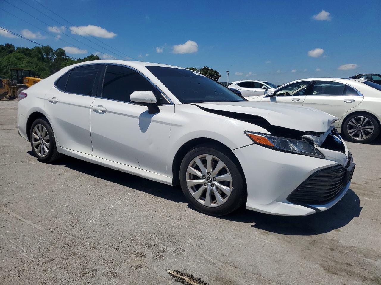2020 Toyt Camry - Image 4