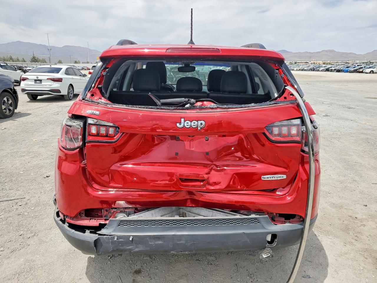 2017 Jeep Compass Latitude - Фото 6