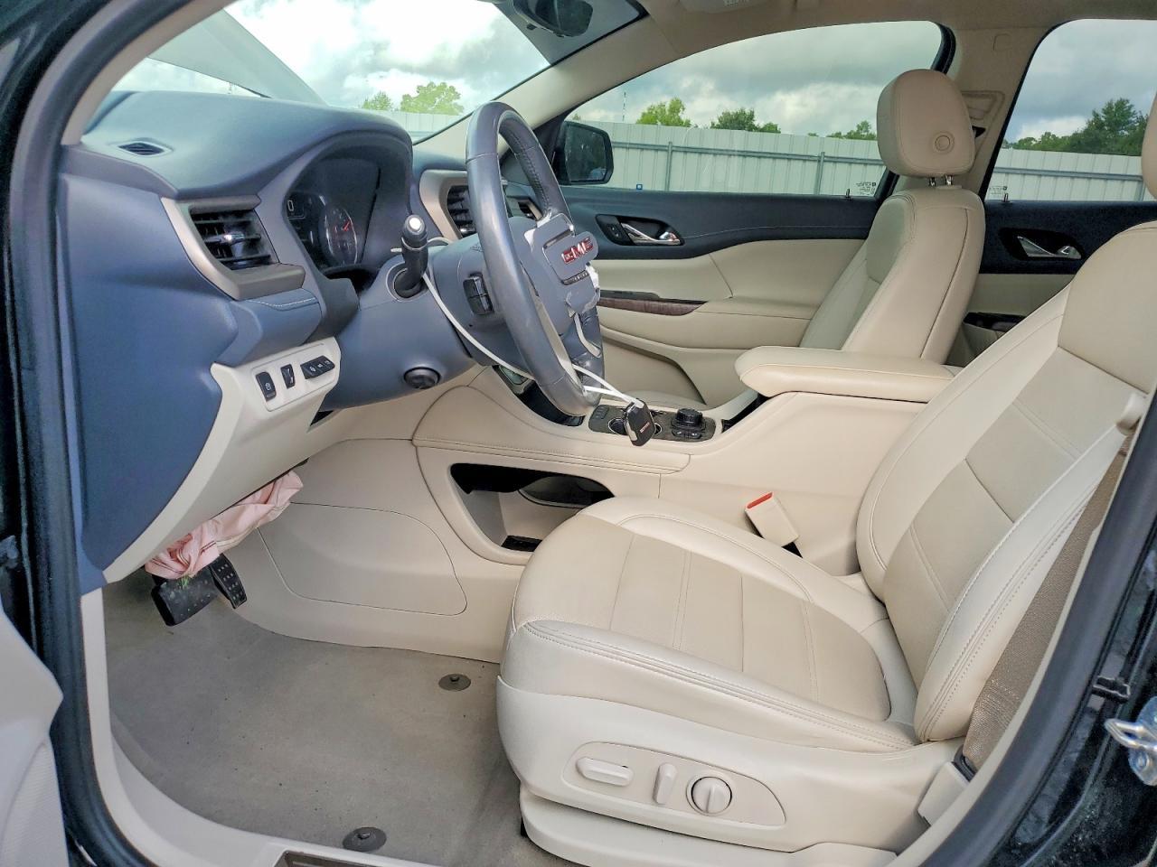 2021 GMC Acadia Denali - Image 7