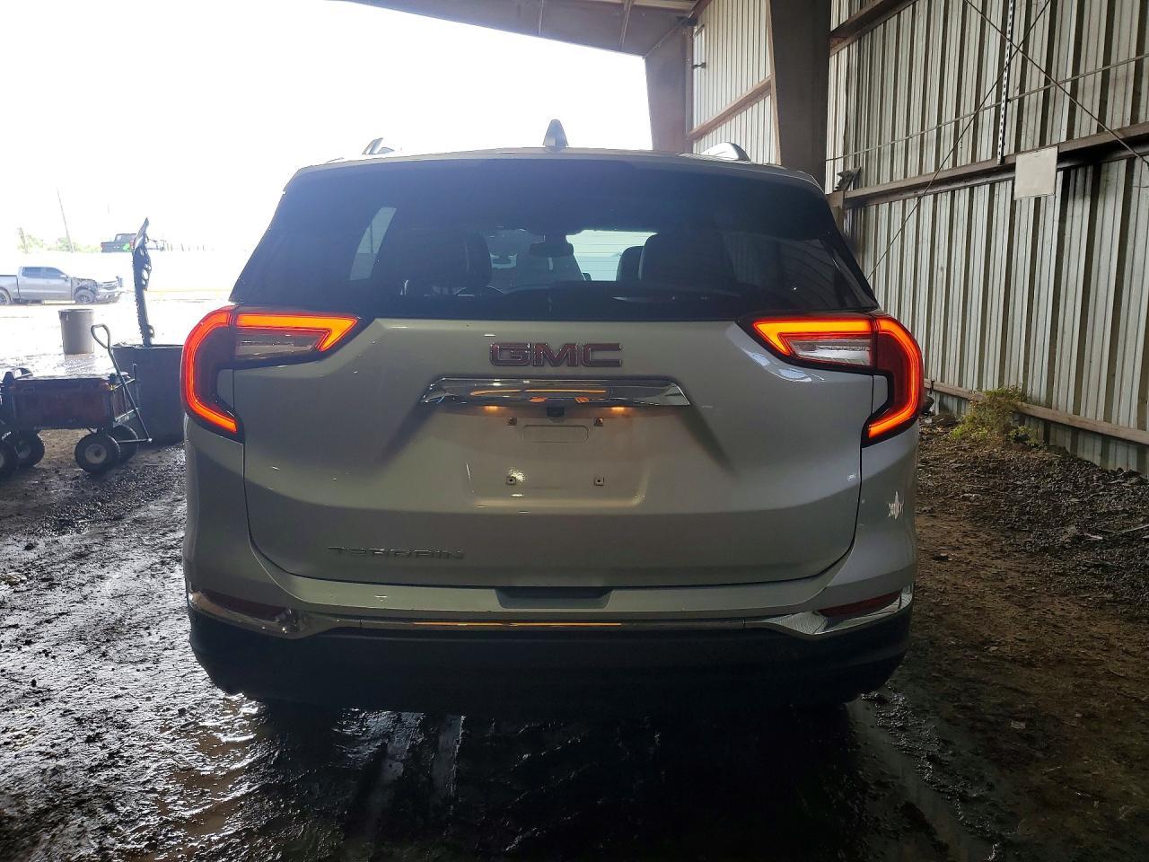 2022 GMC Terrain Slt - Фото 6