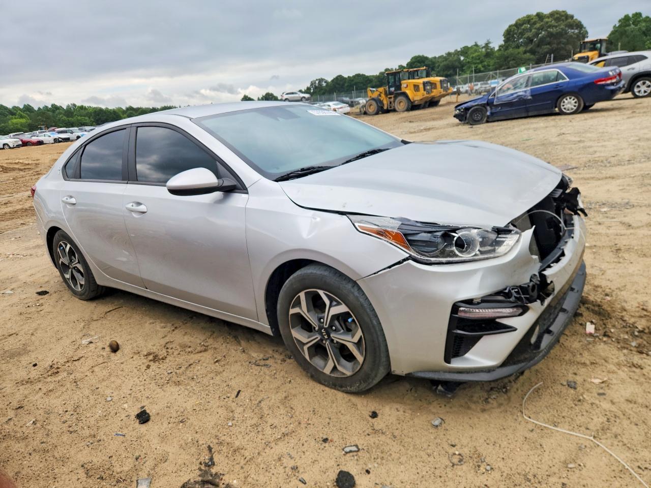 2021 Kia Forte Lxs - Image 4
