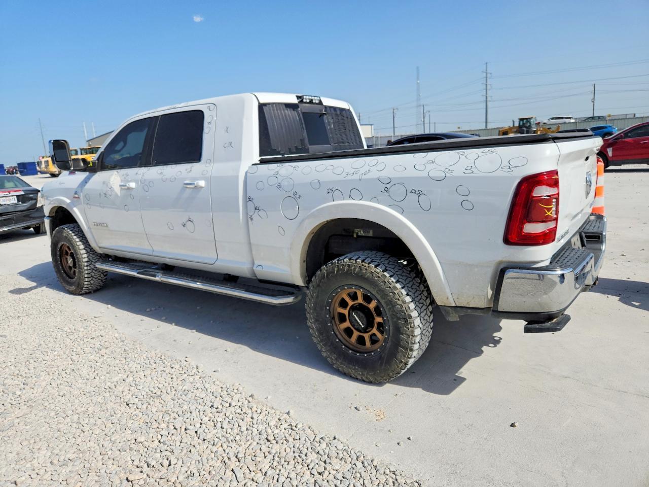 2020 Ram 2500 Laramie - Фото 2