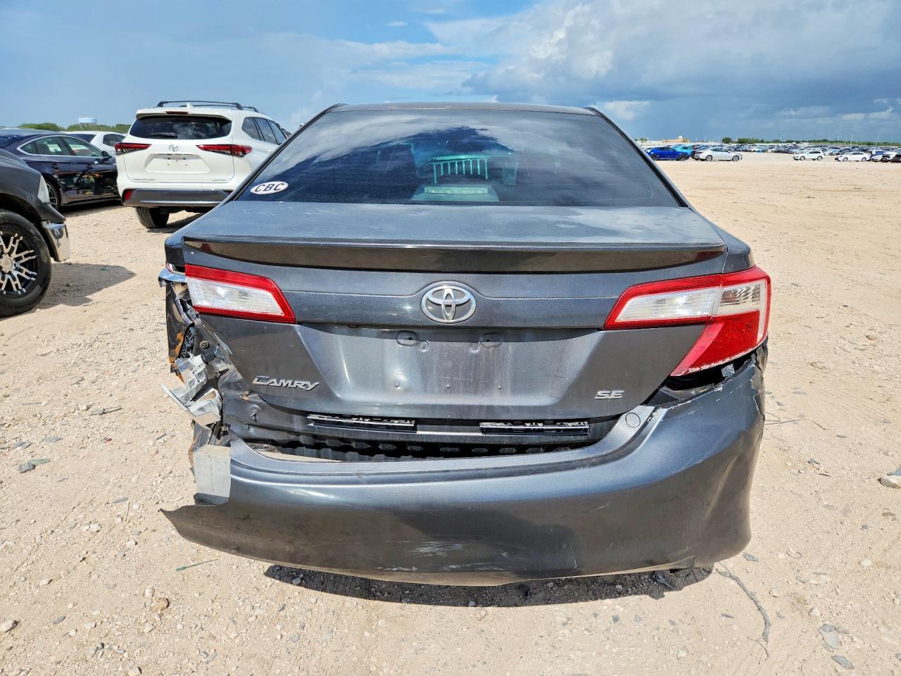 2014 Toyota Camry Se - Фото 6