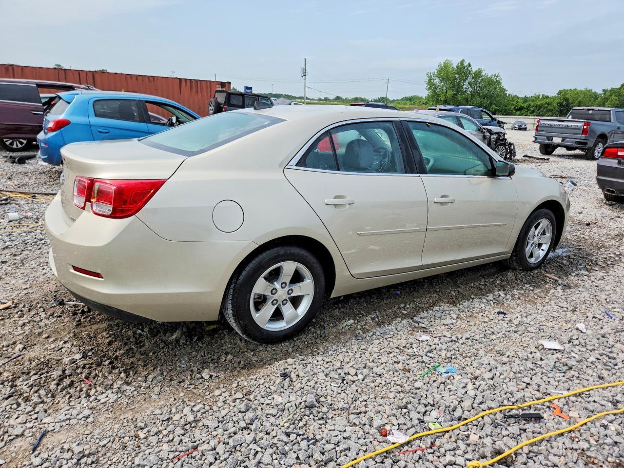 2013 Chevrolet Malibu Ls - Фото 3