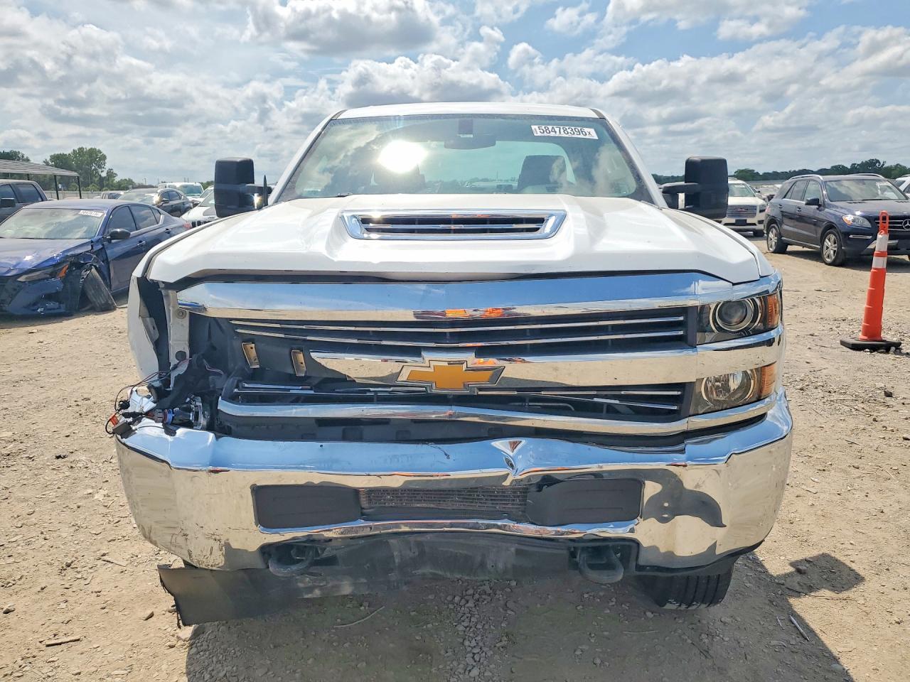 2017 Chevrolet Silverado C2500 Heavy Duty - Фото 5