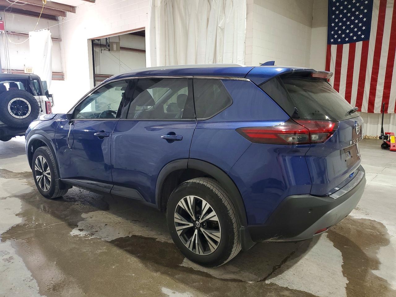 2021 Nissan Rogue Sv - Image 2