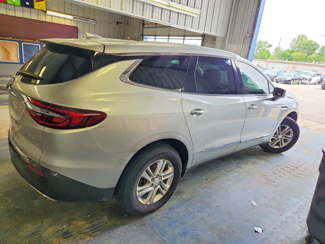 2019 Buick Enclave Essence - Фото 3