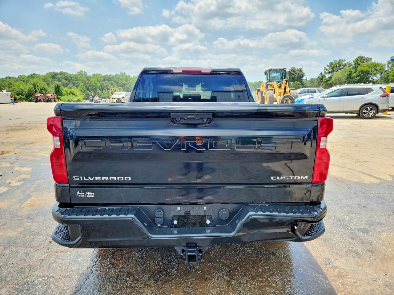 2024 Chevrolet Silverado C1500 Custom - Image 6