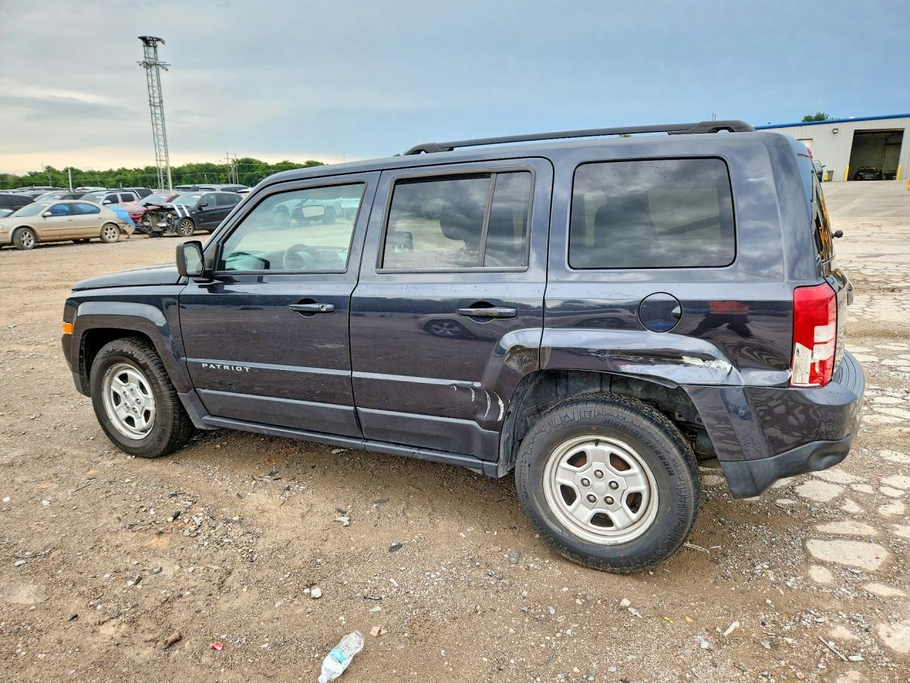 2016 Jeep Patriot Sport - Фото 2