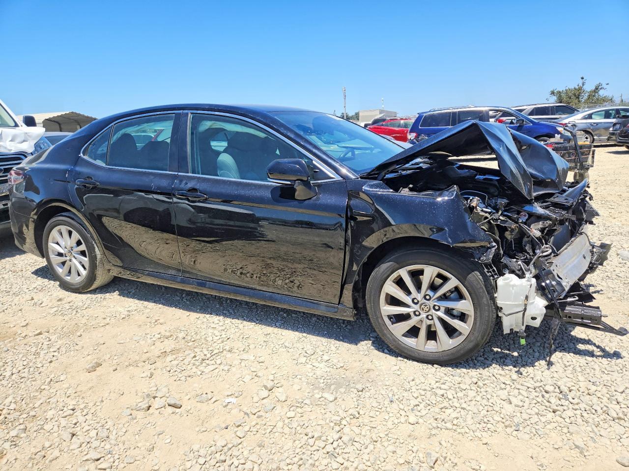 2022 Toyota Camry Le - Фото 4