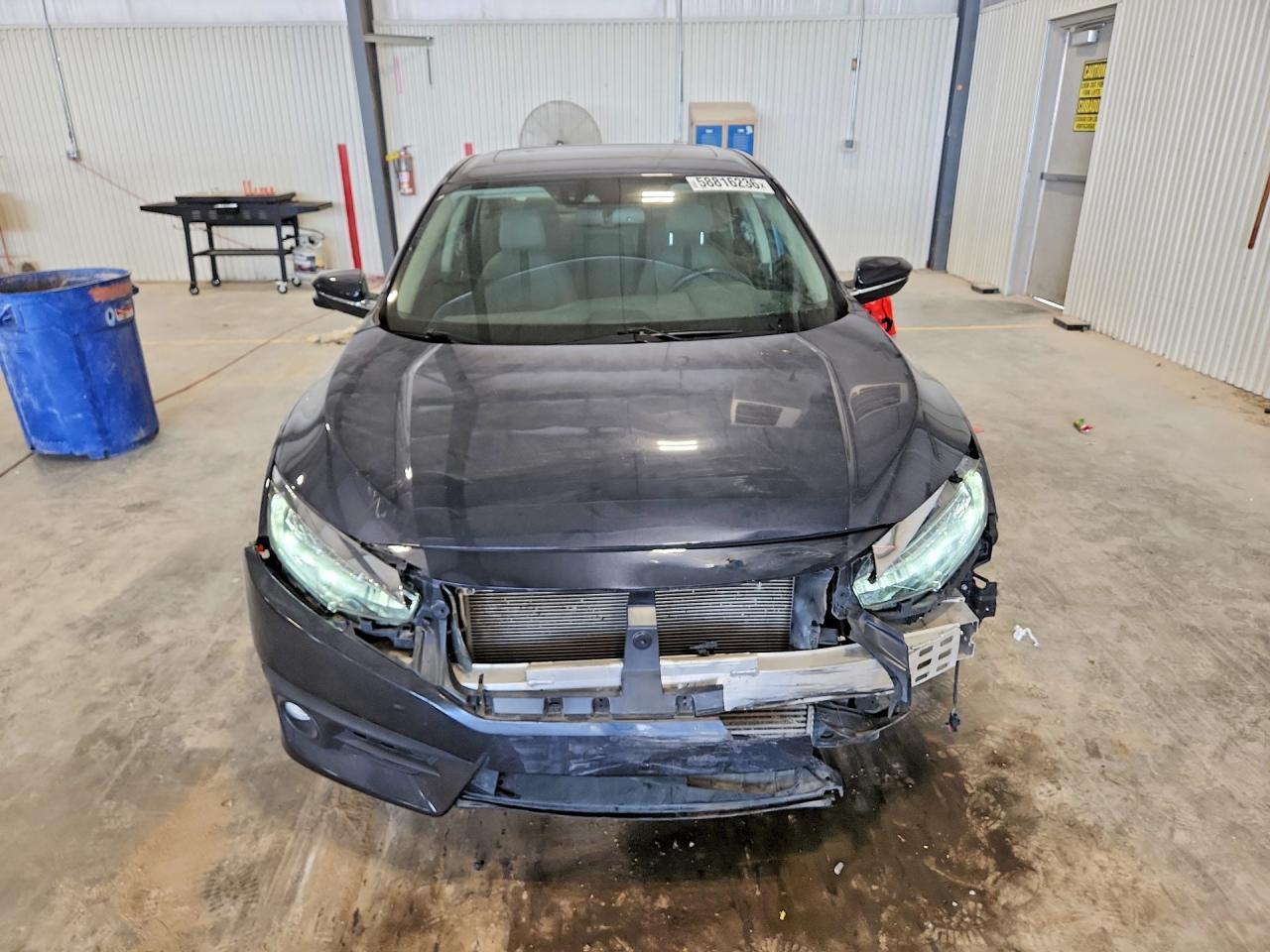 2018 Honda Civic Touring - Фото 5