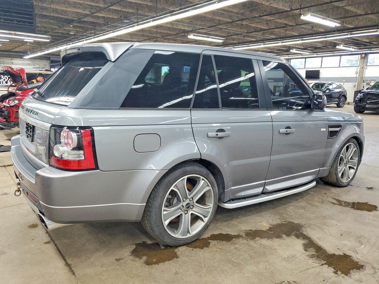 2012 Land Rover Range Rover Sport Hse - Image 3