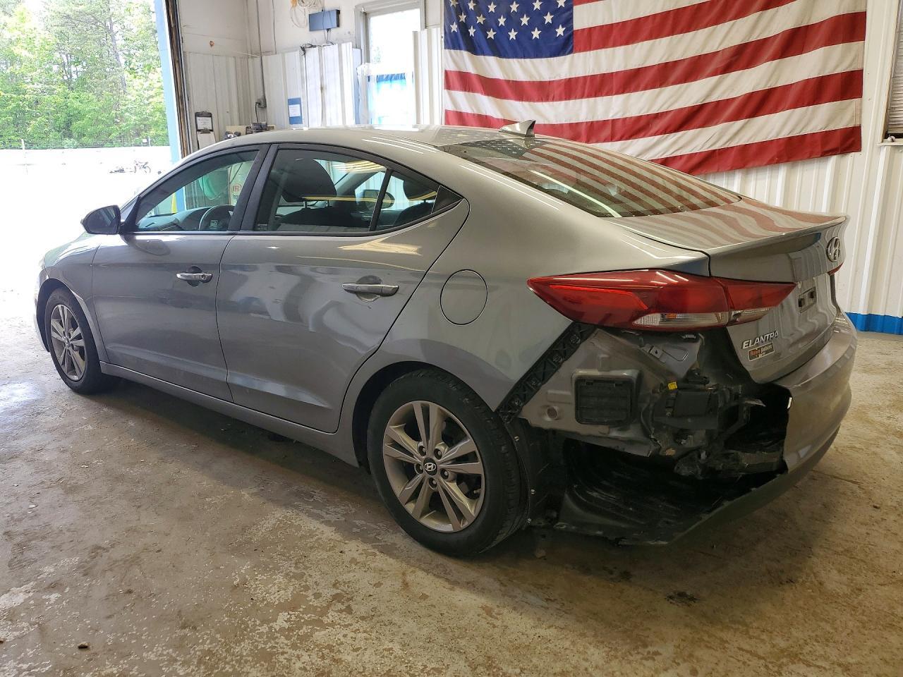 2018 Hyundai Elantra Sel - Фото 2