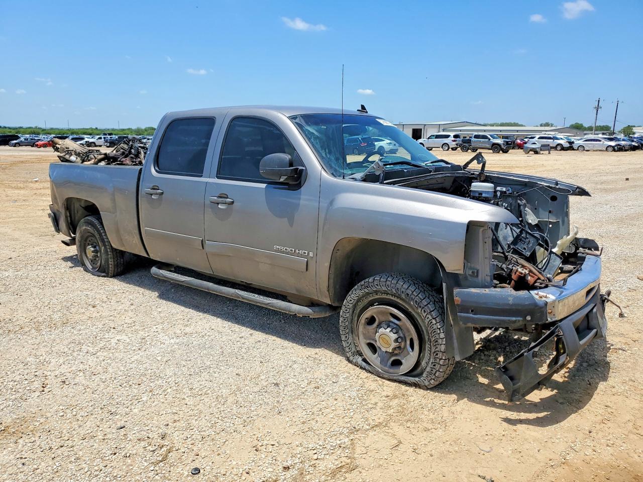 2007 Chevrolet Silverado C2500 Heavy Duty - Image 4
