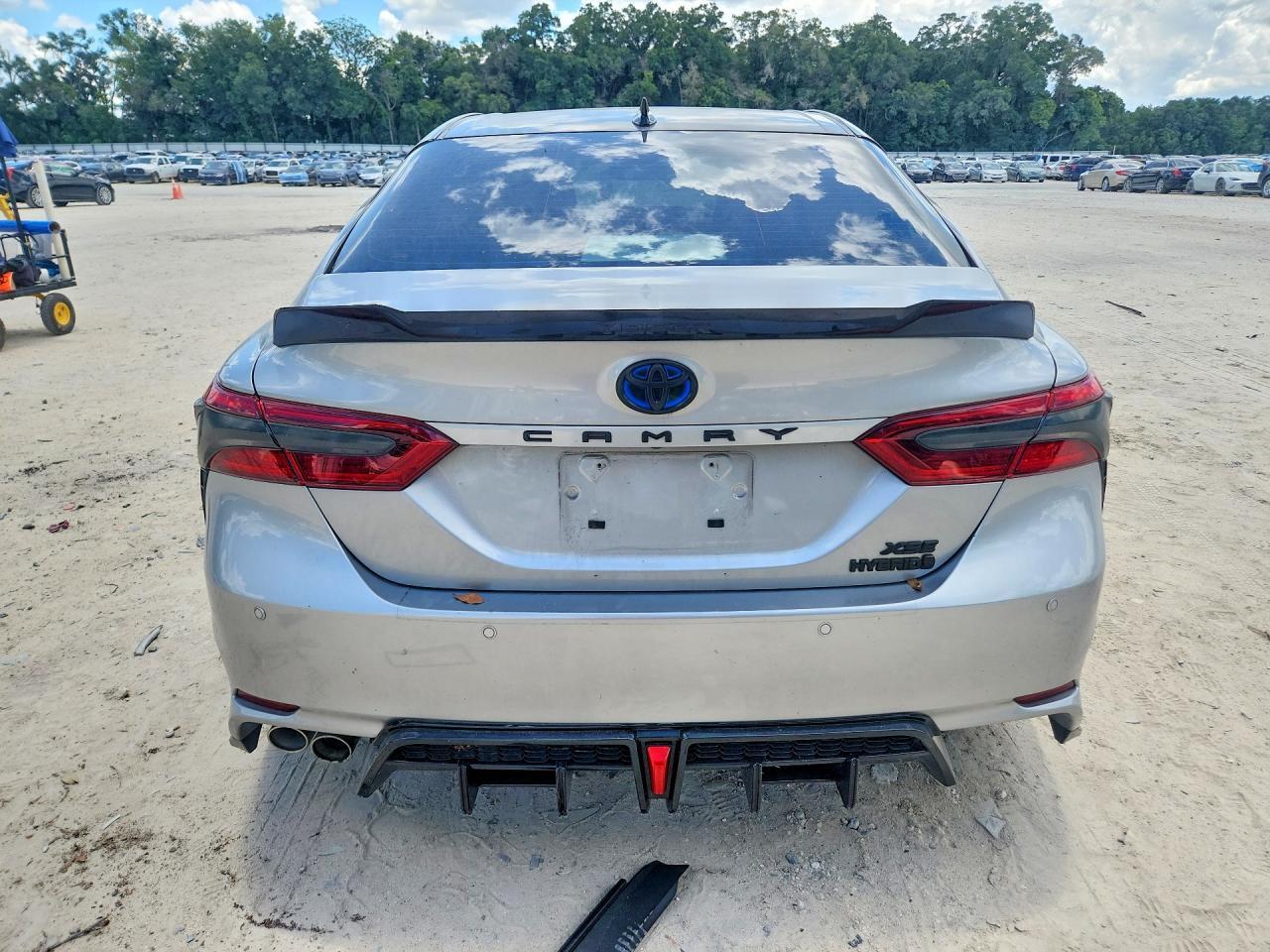2022 Toyota Camry Xse - Фото 6