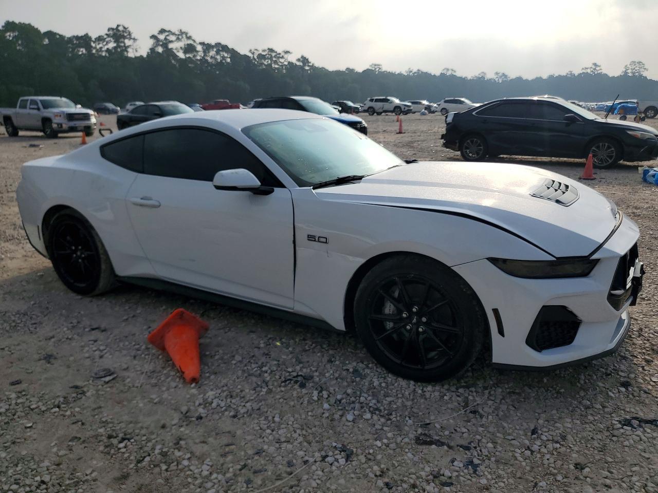 2026 Ford Mustang Gt - Фото 4