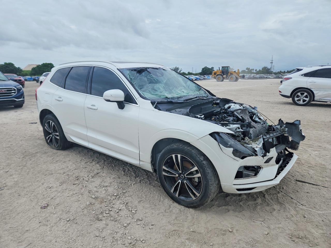 2021 Volvo Xc60 - Фото 4