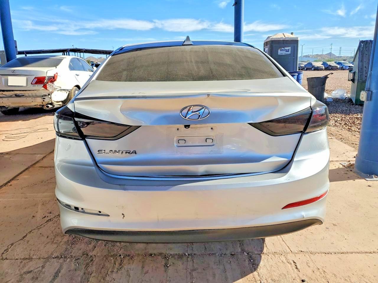 2017 Hyundai Elantra Se - Фото 6
