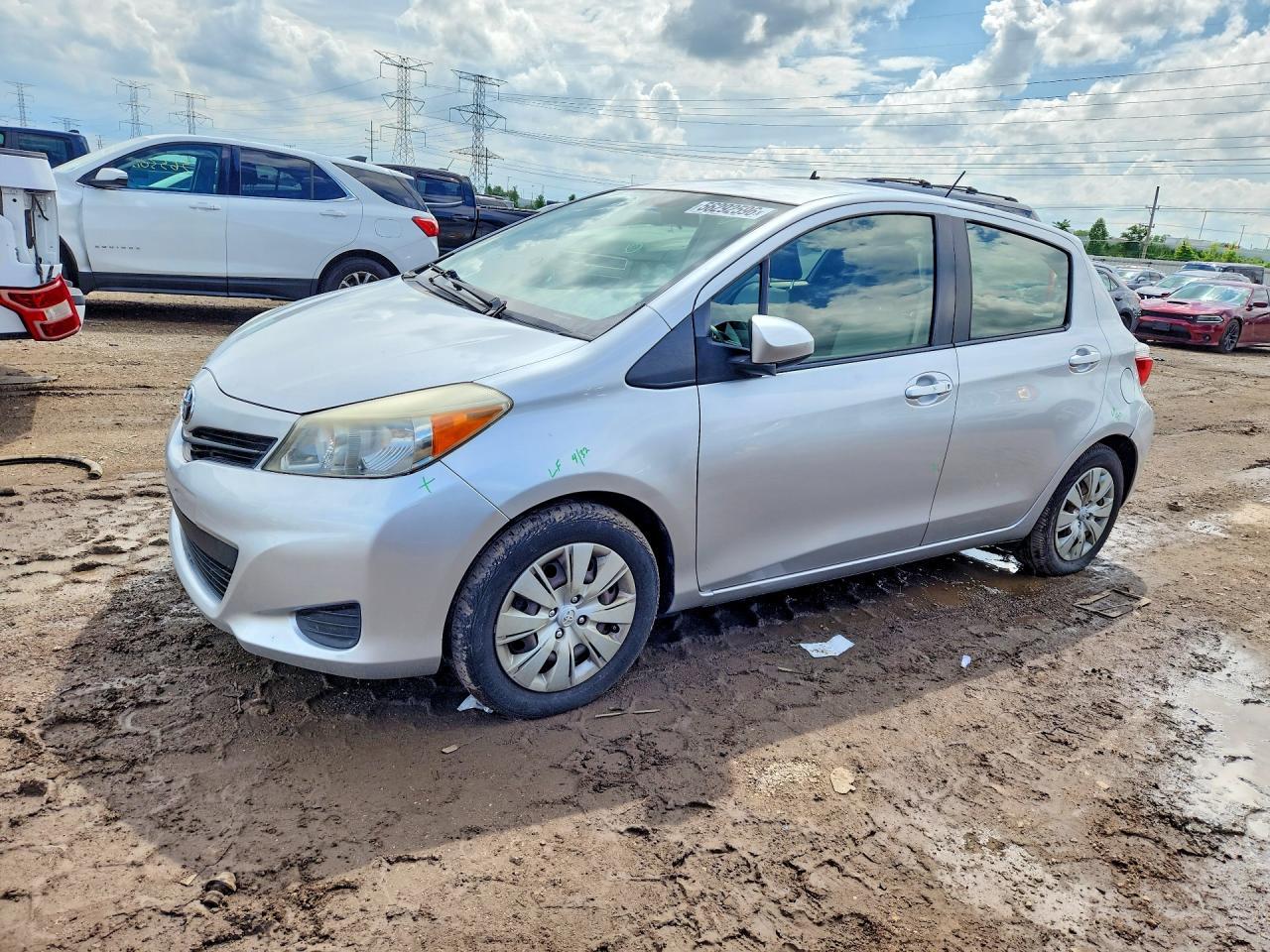 2012 Toyota Yaris 5-Door Le
