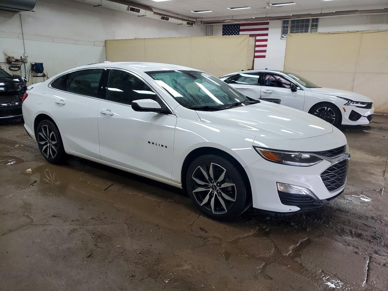 2021 Chevrolet Malibu Rs - Image 4