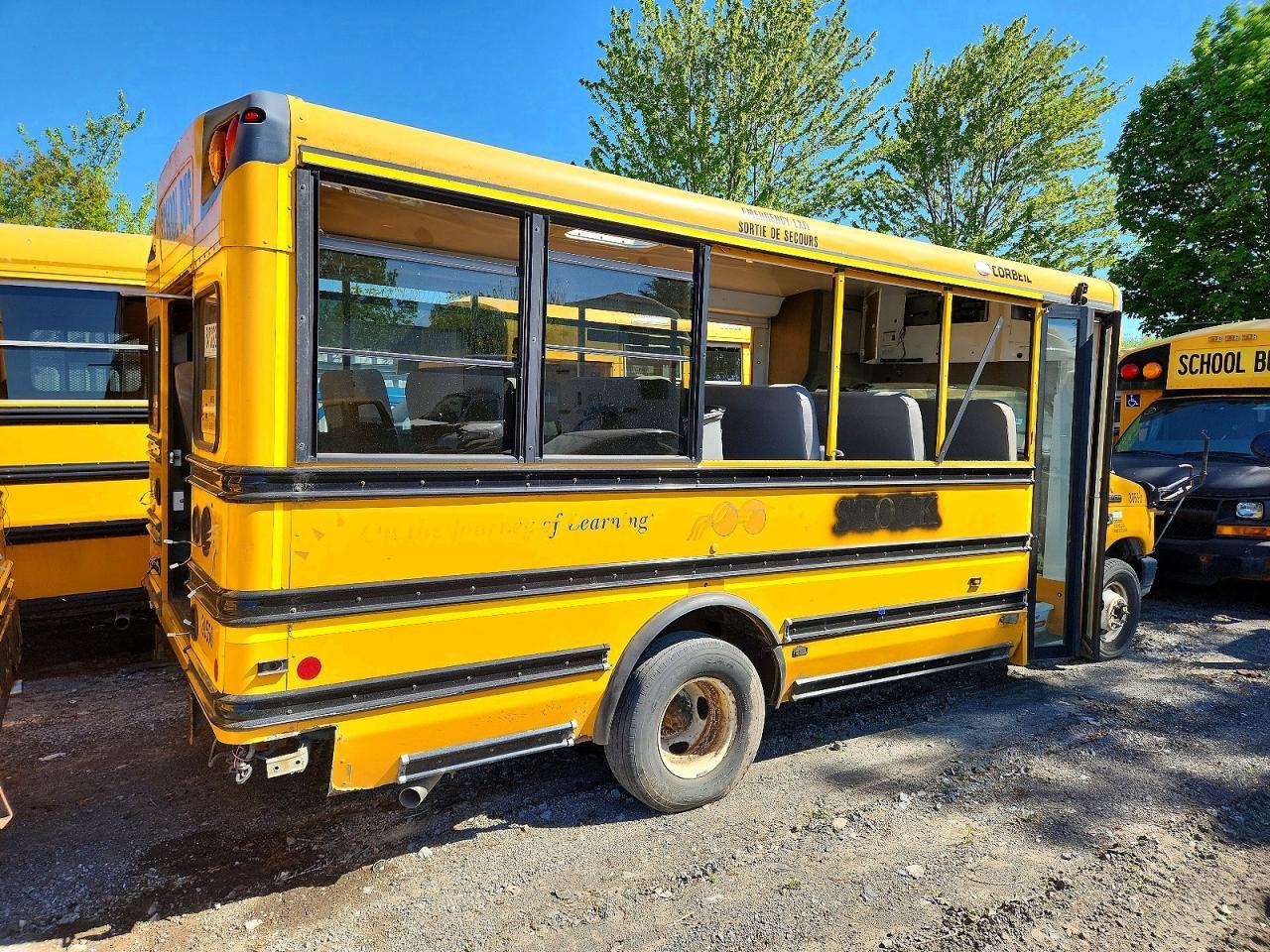2014 Ford E450 School Bus - Фото 4