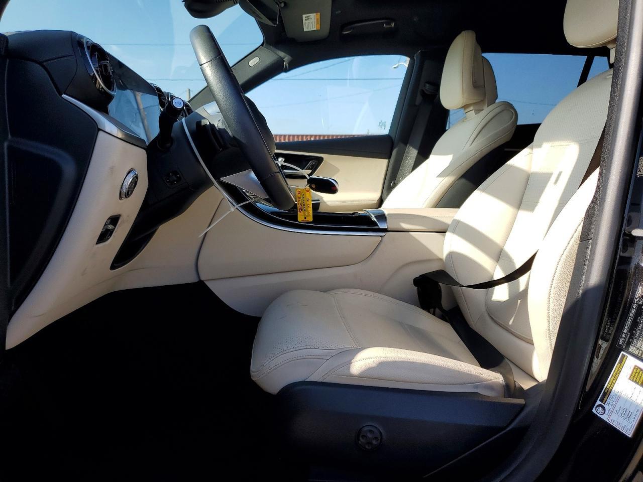2024 Mercedes-Benz Glc 300 - Image 7