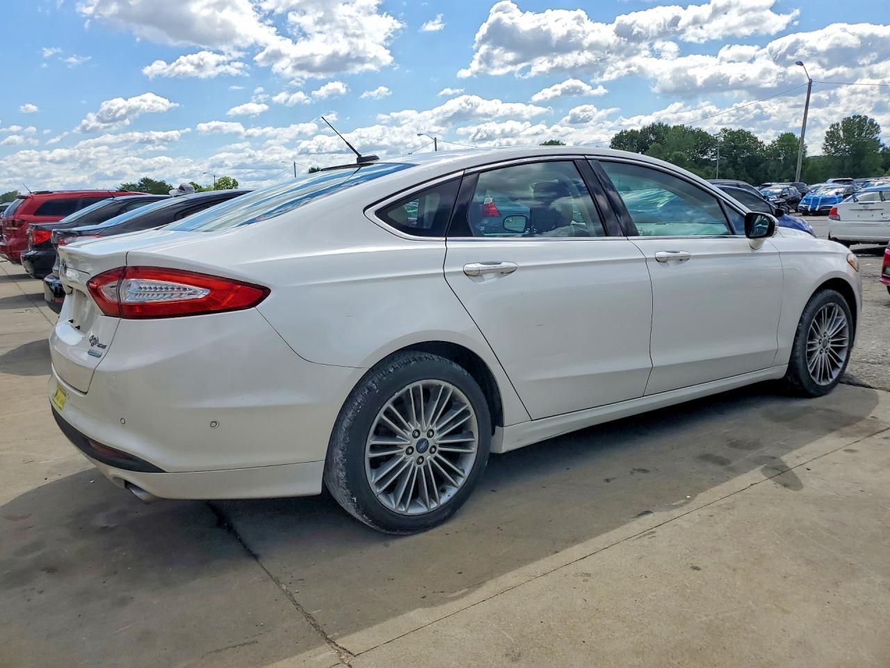 2013 Ford Fusion Se - Фото 3