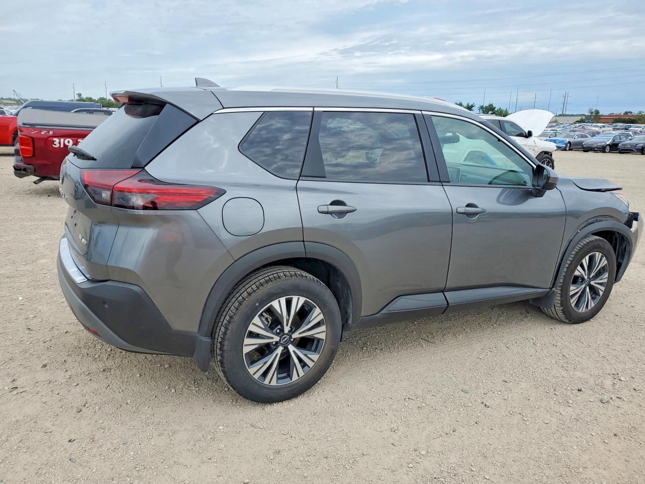 2023 Nissan Rogue Sv - Фото 3