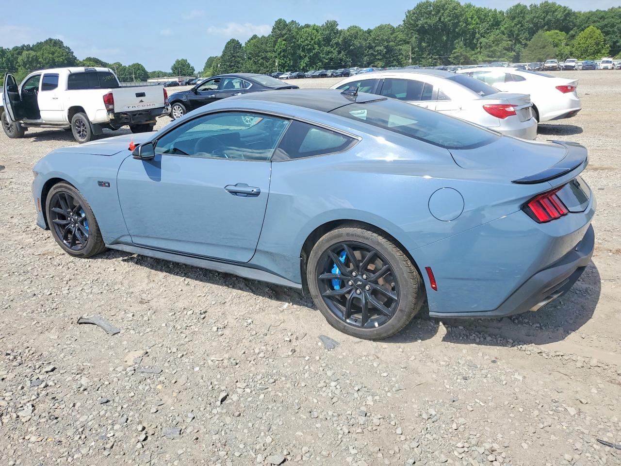 2024 Ford Mustang Gt - Фото 2