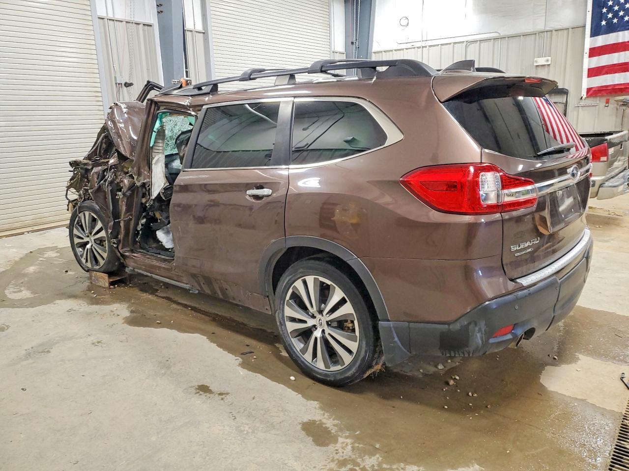 2019 Subaru Ascent Touring - Фото 2