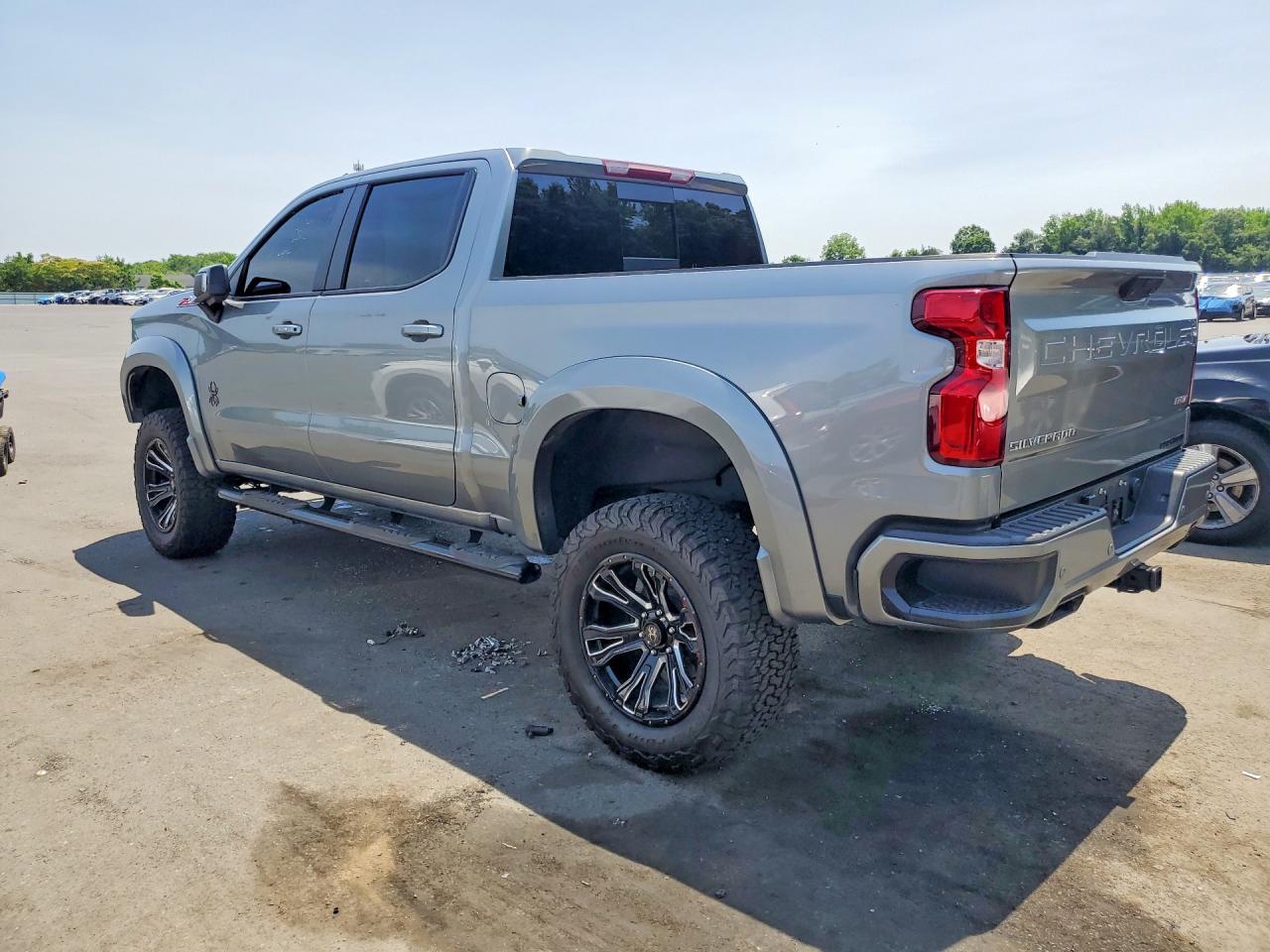 2024 Chevrolet Silverado K1500 Rst - Фото 2