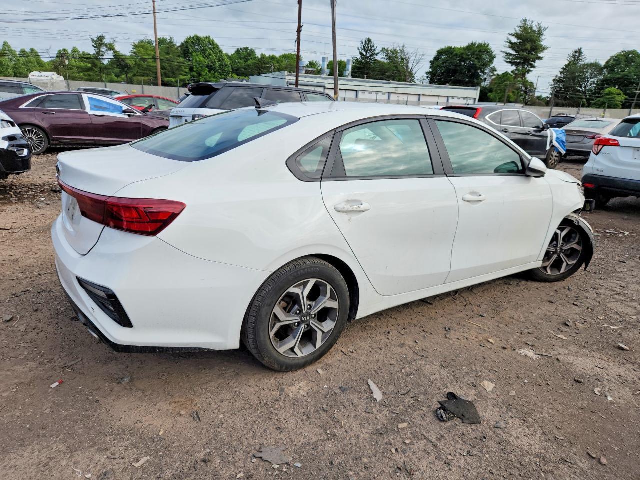 2019 Kia Forte Lxs - Фото 3