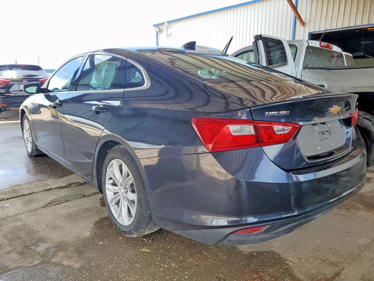 2023 Chevrolet Malibu Lt - Фото 2