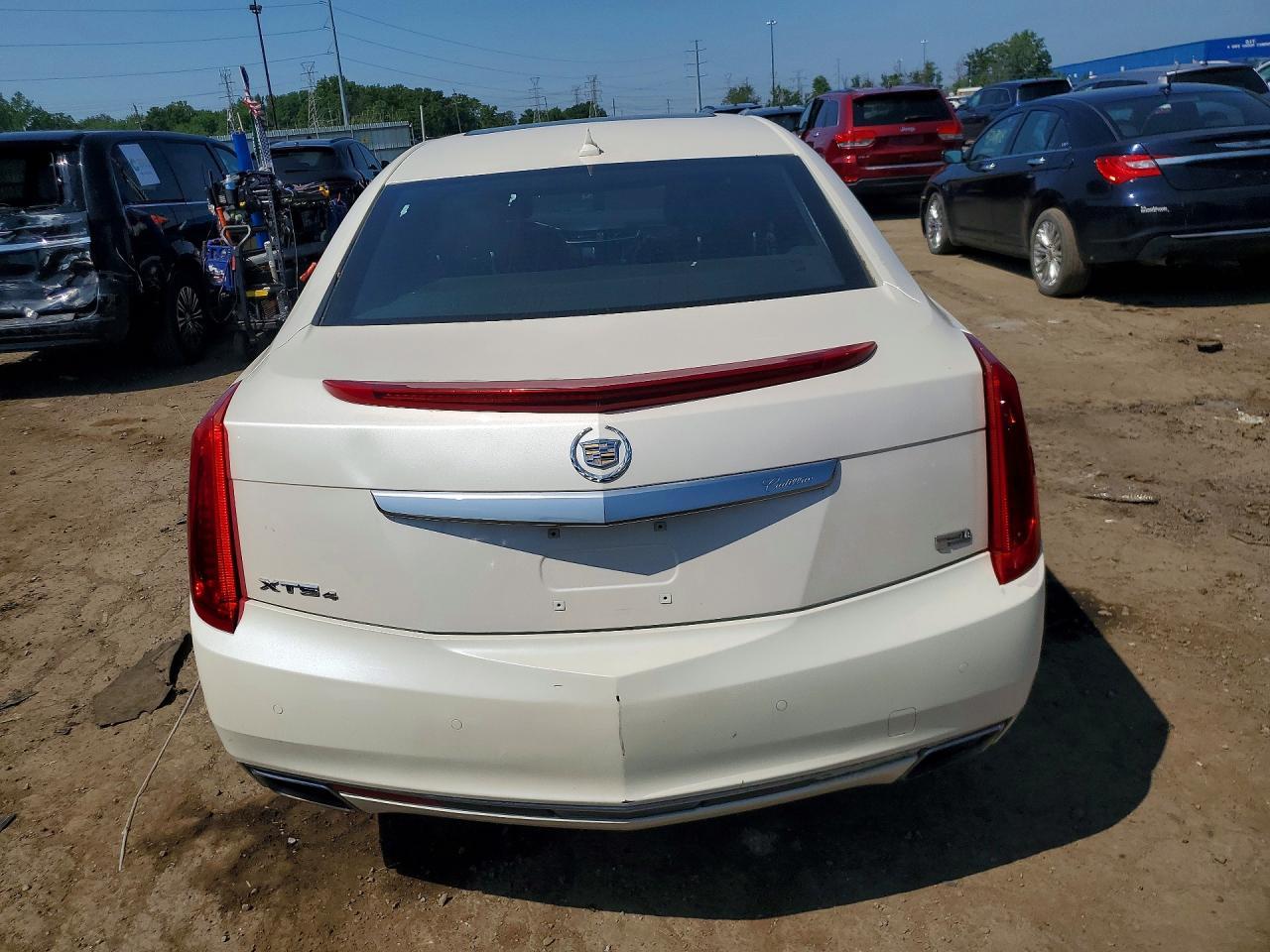 2013 Cadillac Xts Platinum - Image 6