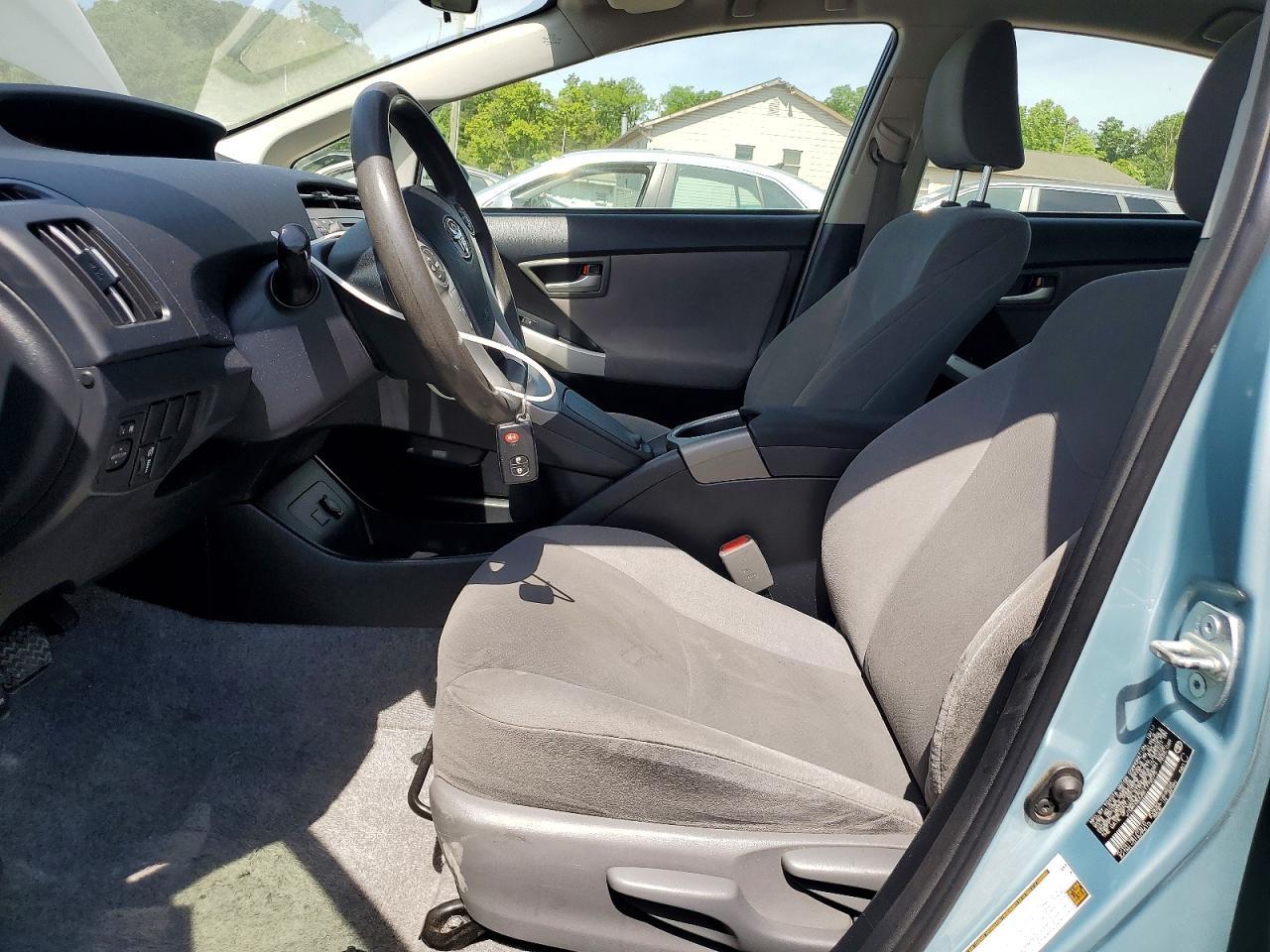 2014 Toyota Prius Two - Фото 7