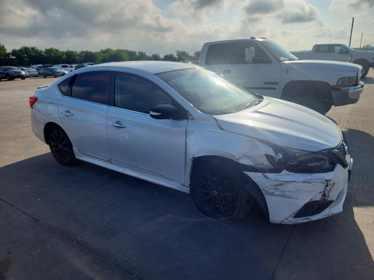 2018 Nissan Sentra Sr - Фото 4